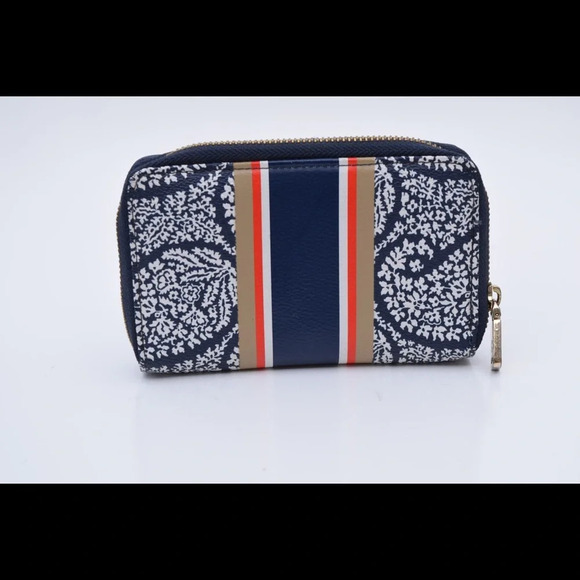 C. Wonder wallet - Picture 6 of 8